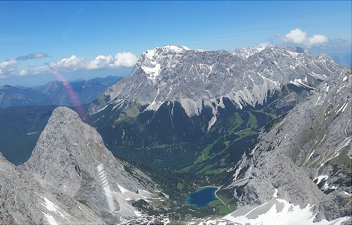 Das Wettersteingebirge mit der Zugspitze